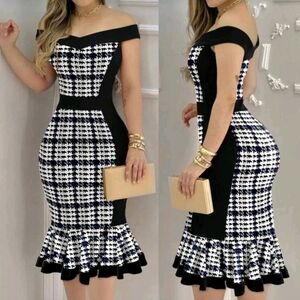 Black and White Houndstooth Skirt